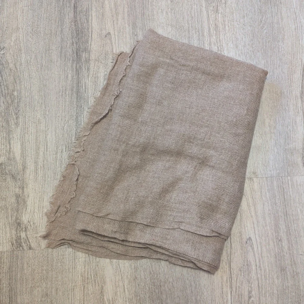 NEW Slate + Salt Beige Handloom 100% Cashmere Scarf Taupe Brown Frayed